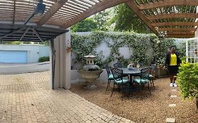 Gorgeous, Private Cottage In Prestigious Newlands.